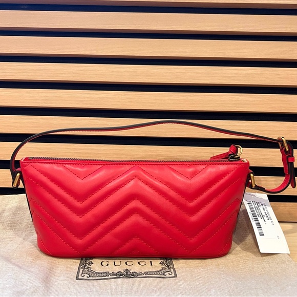 Gucci bright red 739166 Gg marmont 2 Lion trap shoulder bag - Picture 5 of 13